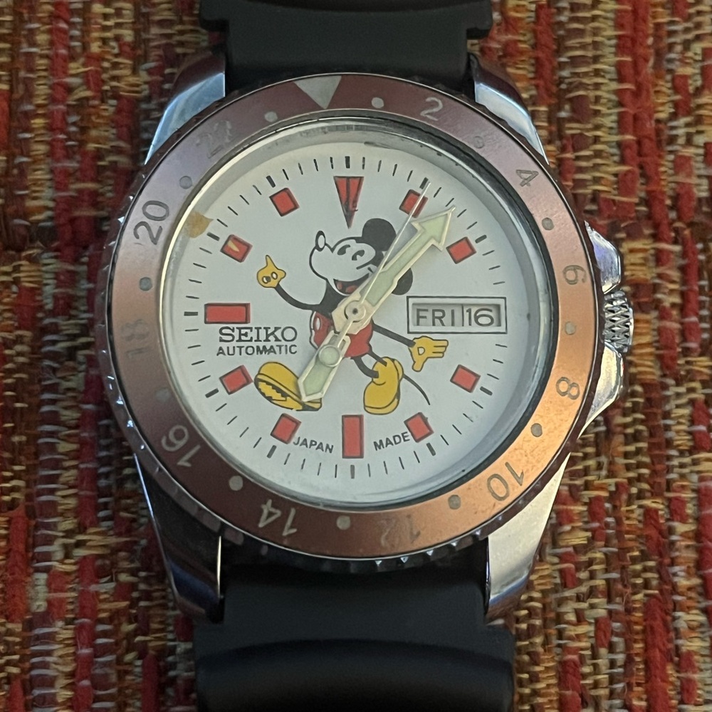 Outstanding Mens Seiko Automatic Character Watch